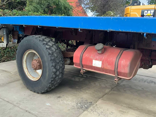 Renault 110 170 4x4 vrachtwagen - afbeelding 10 van  33
