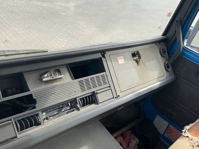 Renault 110 170 4x4 vrachtwagen - afbeelding 22 van  33