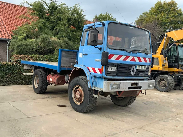 Renault 110 170 4x4 vrachtwagen - afbeelding 23 van  33