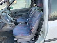 Renault 1.9d clio personenauto - afbeelding 11 van  13