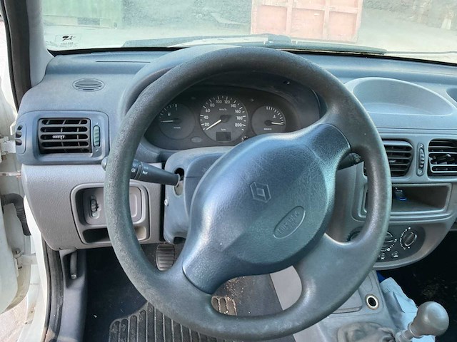 Renault 1.9d clio personenauto - afbeelding 13 van  13