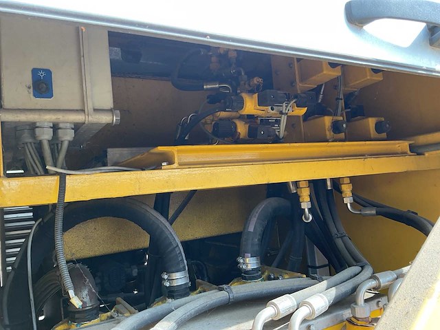 Renault 270 dci vrachtwagen - afbeelding 13 van  22