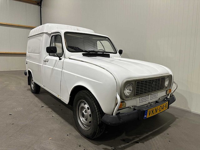 Renault 4 oldtimer vkn-04-r - afbeelding 14 van  16