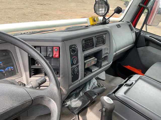 Renault 420 dci brandweerwagen - afbeelding 14 van  29