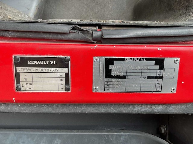 Renault 420 dci brandweerwagen - afbeelding 19 van  29