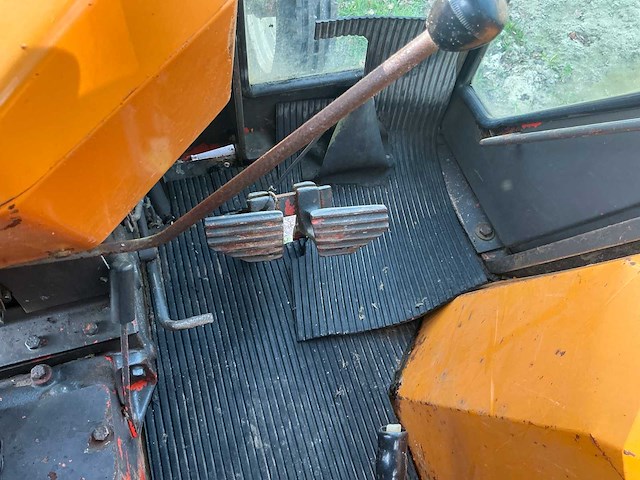 Renault 461s oldtimer tractor - afbeelding 10 van  21