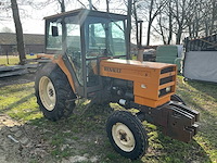 Renault 461s oldtimer tractor - afbeelding 15 van  21