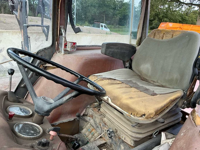 Renault 461s tweewielaangedreven landbouwtractor - afbeelding 10 van  23