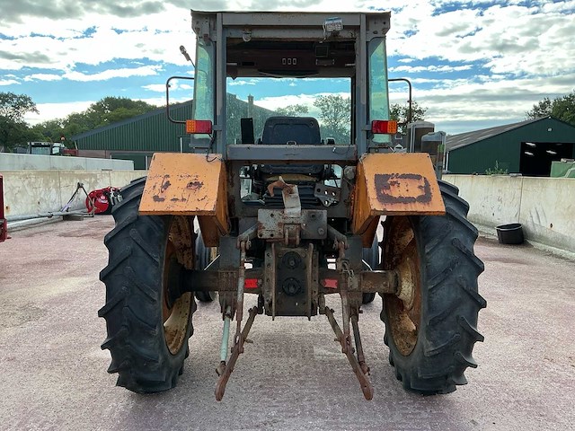 Renault 461s tweewielaangedreven landbouwtractor - afbeelding 4 van  23