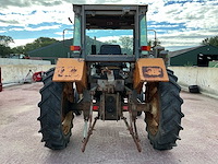 Renault 461s tweewielaangedreven landbouwtractor - afbeelding 4 van  23