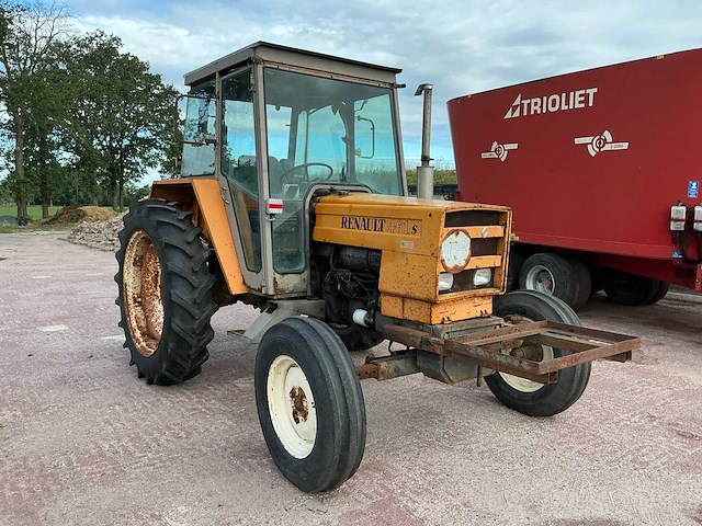 Renault 461s tweewielaangedreven landbouwtractor - afbeelding 7 van  23
