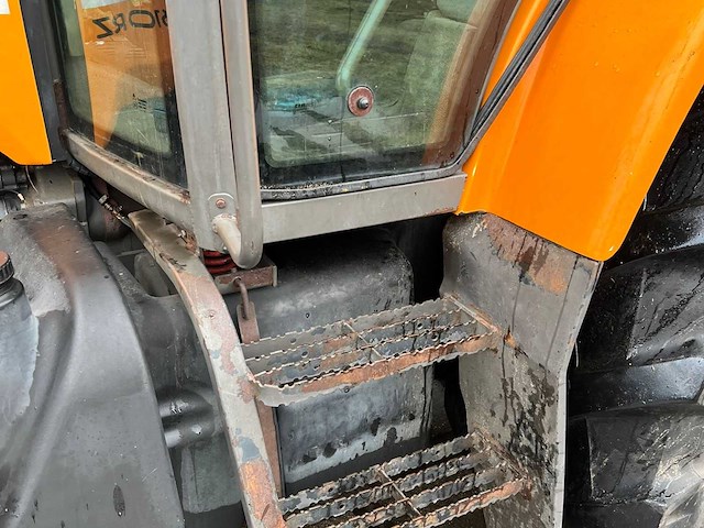 Renault 610r zares vierwielaangedreven landbouwtractor - afbeelding 9 van  38