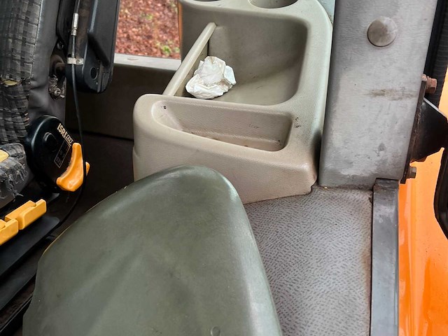 Renault 610r zares vierwielaangedreven landbouwtractor - afbeelding 10 van  38