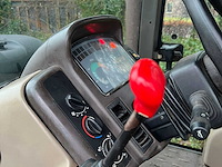 Renault 610r zares vierwielaangedreven landbouwtractor - afbeelding 33 van  38