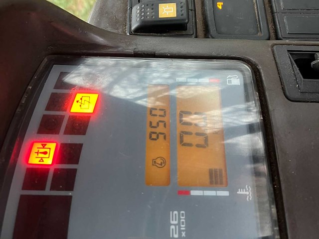 Renault 610r zares vierwielaangedreven landbouwtractor - afbeelding 11 van  38