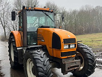 Renault 610r zares vierwielaangedreven landbouwtractor - afbeelding 26 van  38