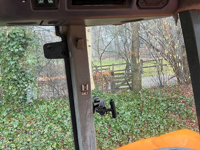 Renault 610r zares vierwielaangedreven landbouwtractor - afbeelding 13 van  38