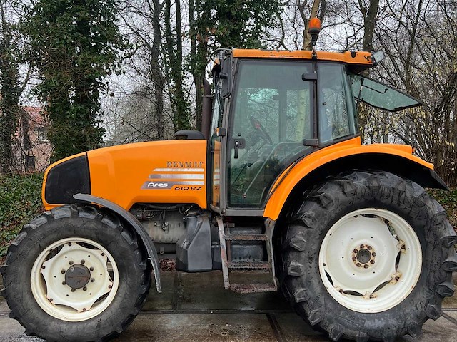 Renault 610r zares vierwielaangedreven landbouwtractor - afbeelding 19 van  38