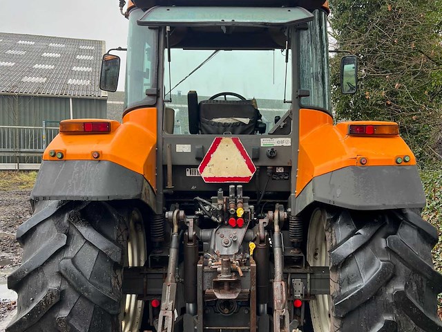 Renault 610r zares vierwielaangedreven landbouwtractor - afbeelding 36 van  38