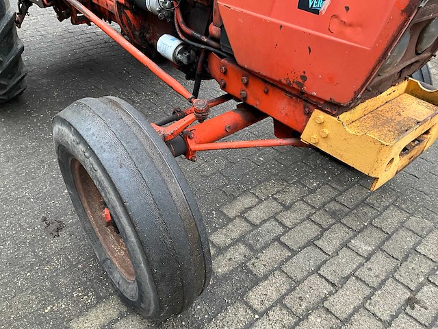 Renault 89 tracto-control oldtimer tractor - afbeelding 18 van  18