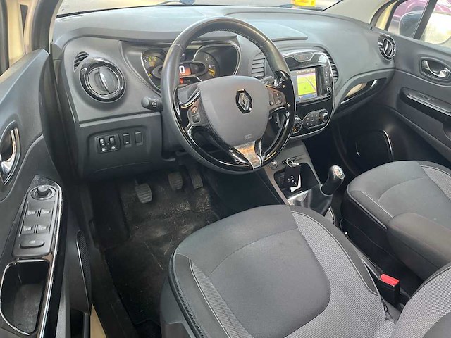 Renault captur 0.9 tce dynamique; 8-tbt-90 - afbeelding 17 van  20