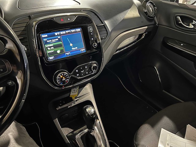 Renault captur 1.2 tce dynamique, g-219-hp - afbeelding 3 van  13