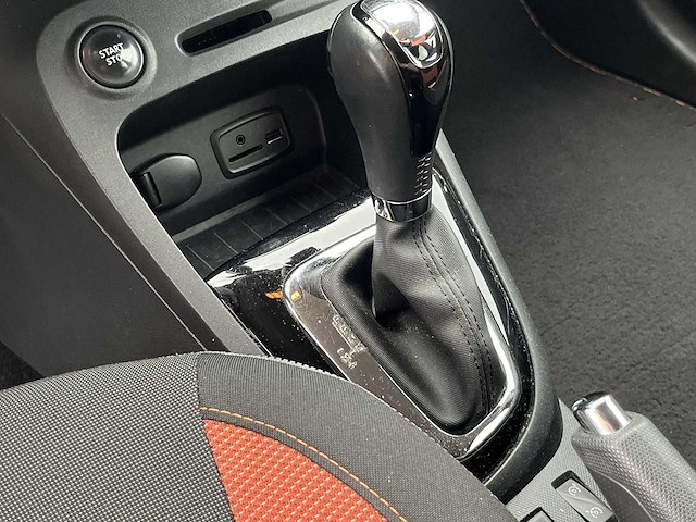 Renault captur 1.2 tce helly hansen 2015 | zk-301-k - afbeelding 4 van  27