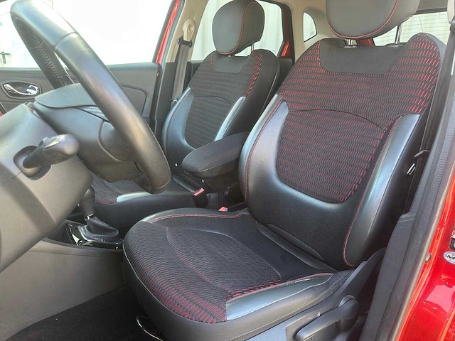 Renault captur 1.2 tce helly hansen, 6-zhb-78 - afbeelding 14 van  17
