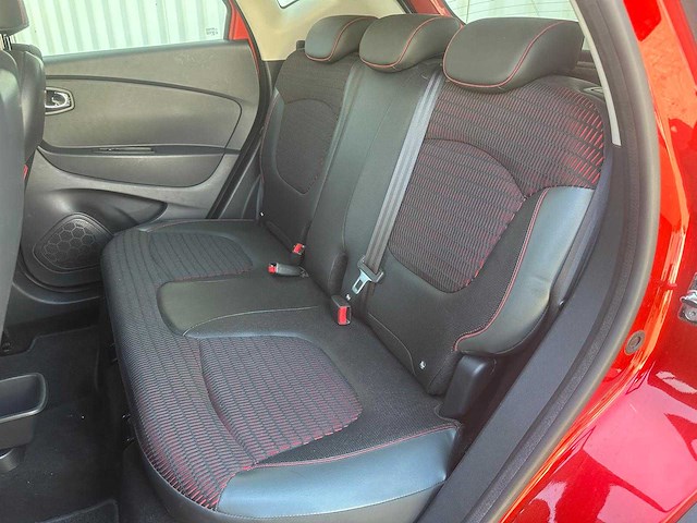 Renault captur 1.2 tce helly hansen, 6-zhb-78 - afbeelding 17 van  17