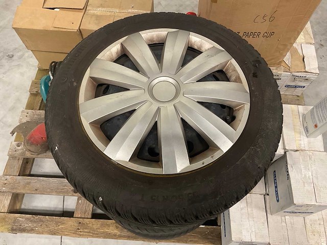 Renault captur winter banden met velg 185/60r15 (4x) - afbeelding 3 van  5