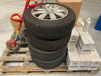 Renault captur winter banden met velg 185/60r15 (4x) - afbeelding 1 van  5