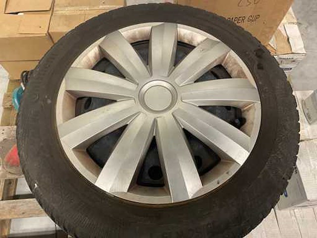 Renault captur winter banden met velg 185/60r15 (4x) - afbeelding 2 van  2