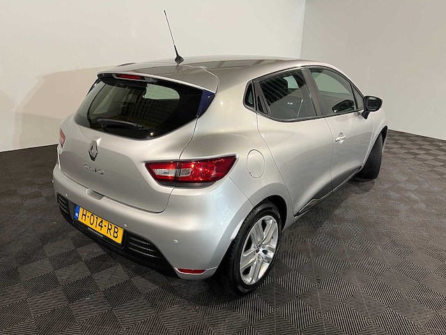 Renault clio 0.9 tce bose, h-014-rb - afbeelding 16 van  17