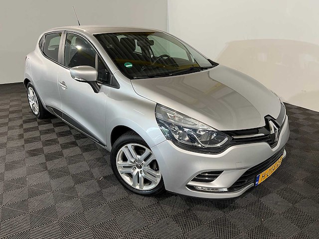 Renault clio 0.9 tce bose, h-014-rb - afbeelding 17 van  17