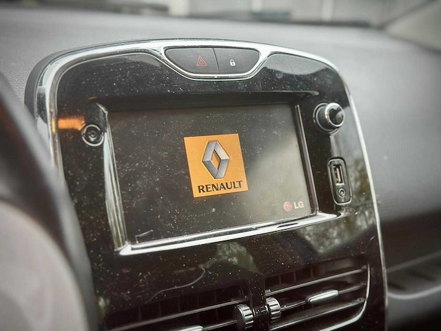 Renault clio 0.9 tce expression, 11-zpt-1 - afbeelding 5 van  15
