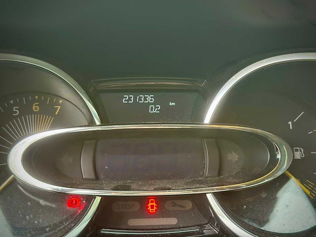 Renault clio 0.9 tce expression, 11-zpt-1 - afbeelding 7 van  15