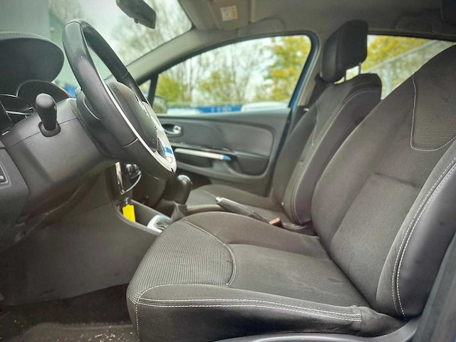 Renault clio 0.9 tce expression, 11-zpt-1 - afbeelding 12 van  15