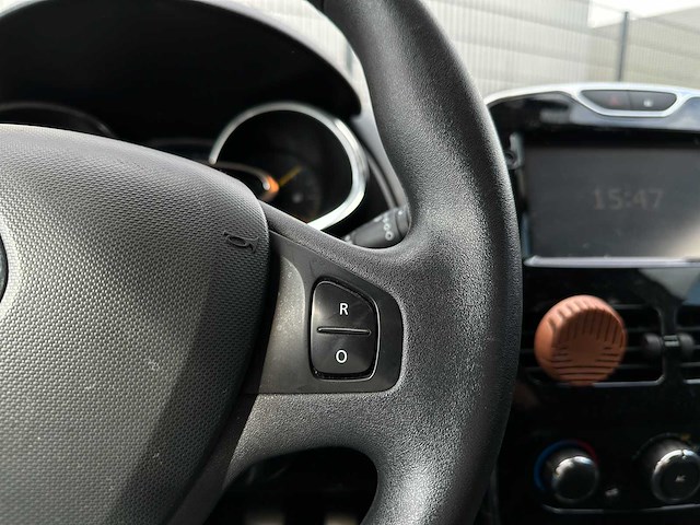 Renault clio 0.9 tce expression 89pk 2014 (origineel-nl), 2-zdx-71 - afbeelding 17 van  44
