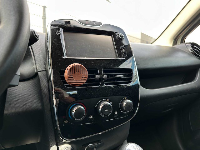 Renault clio 0.9 tce expression 89pk 2014 (origineel-nl), 2-zdx-71 - afbeelding 22 van  44