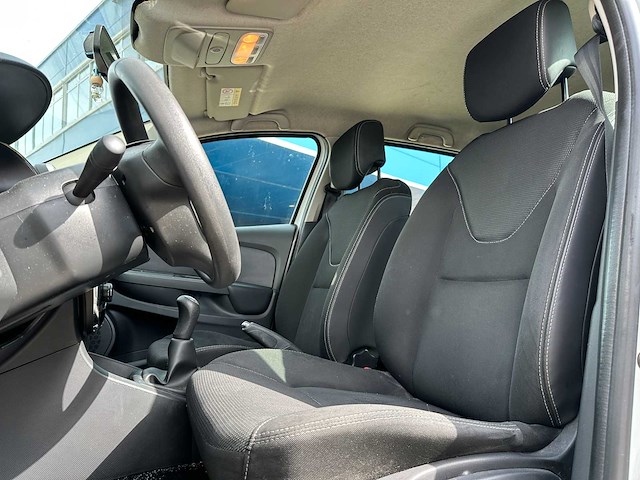 Renault clio 0.9 tce expression 89pk 2014 (origineel-nl), 2-zdx-71 - afbeelding 27 van  44