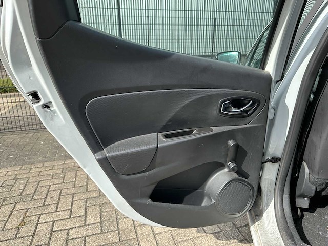 Renault clio 0.9 tce expression 89pk 2014 (origineel-nl), 2-zdx-71 - afbeelding 28 van  44