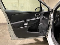 Renault clio 0.9 tce expression 90pk 2015, gz-530-j - afbeelding 24 van  39