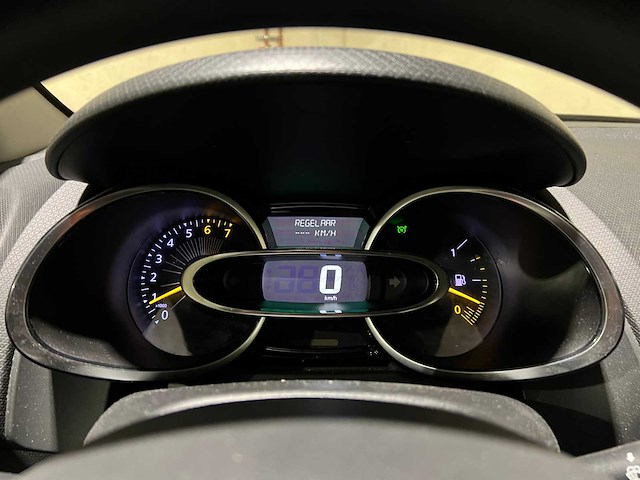 Renault clio 0.9 tce expression 90pk 2015, gz-530-j - afbeelding 19 van  39