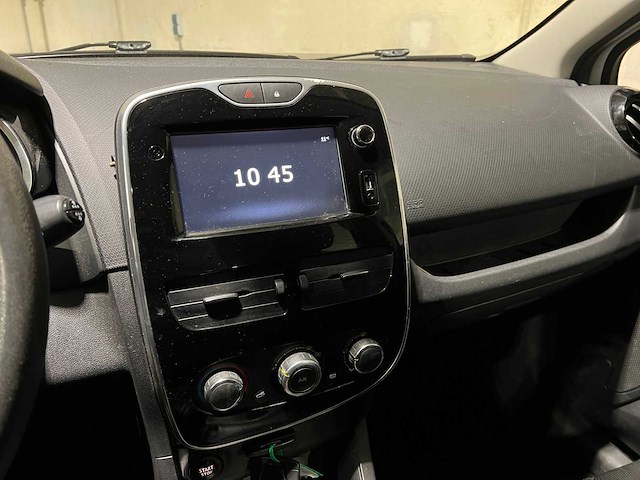 Renault clio 0.9 tce expression 90pk 2015, gz-530-j - afbeelding 21 van  39