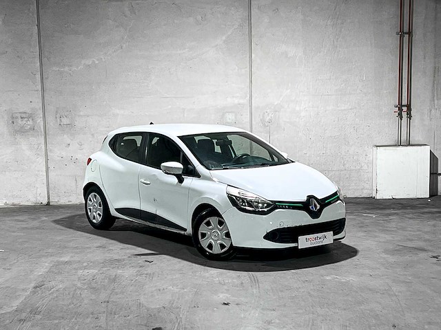 Renault clio 0.9 tce expression 90pk 2015, gz-530-j - afbeelding 36 van  39