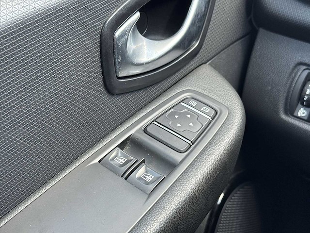 Renault clio 0.9 tce zen 2017 | pn-205-z - afbeelding 15 van  27