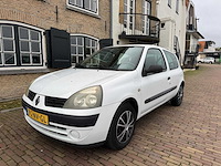 Renault clio 1.2-16v auth.airco 92-nv-gl - afbeelding 12 van  16
