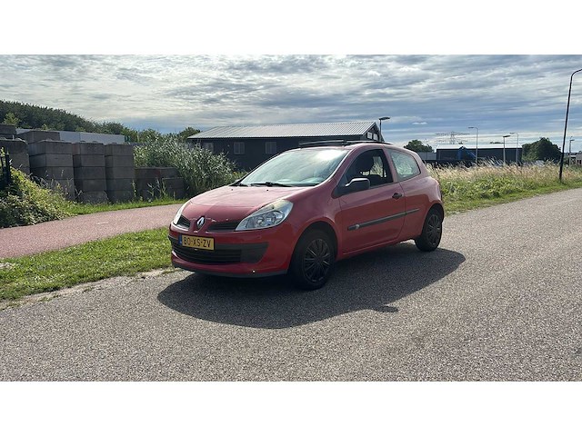 Renault clio 1.2-16v business line 2007 | 80-xs-zv i - afbeelding 1 van  8