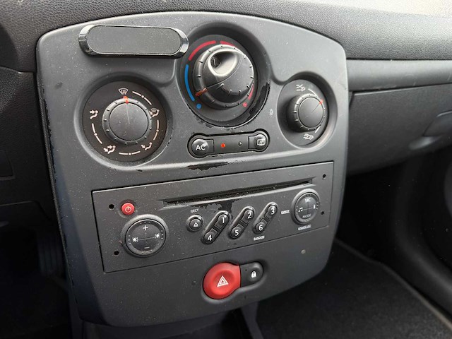 Renault clio 1.2 16v business line, 35-xk-tp - afbeelding 4 van  16