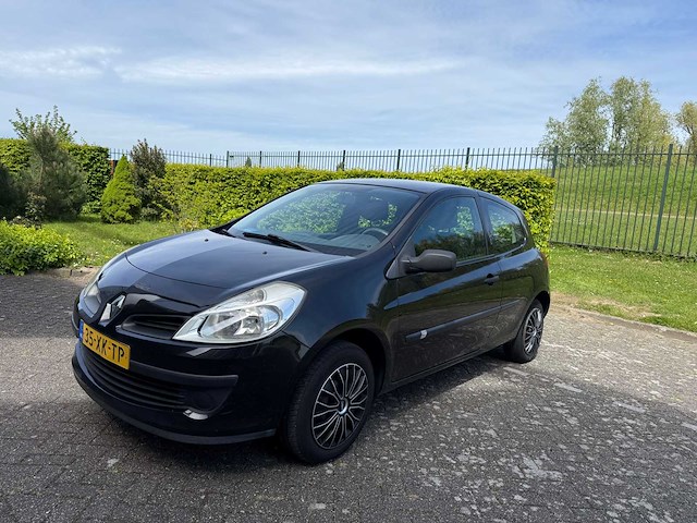 Renault clio 1.2 16v business line, 35-xk-tp - afbeelding 1 van  16